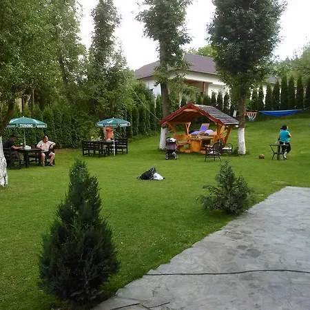 Guest house Pensiunea La Busu